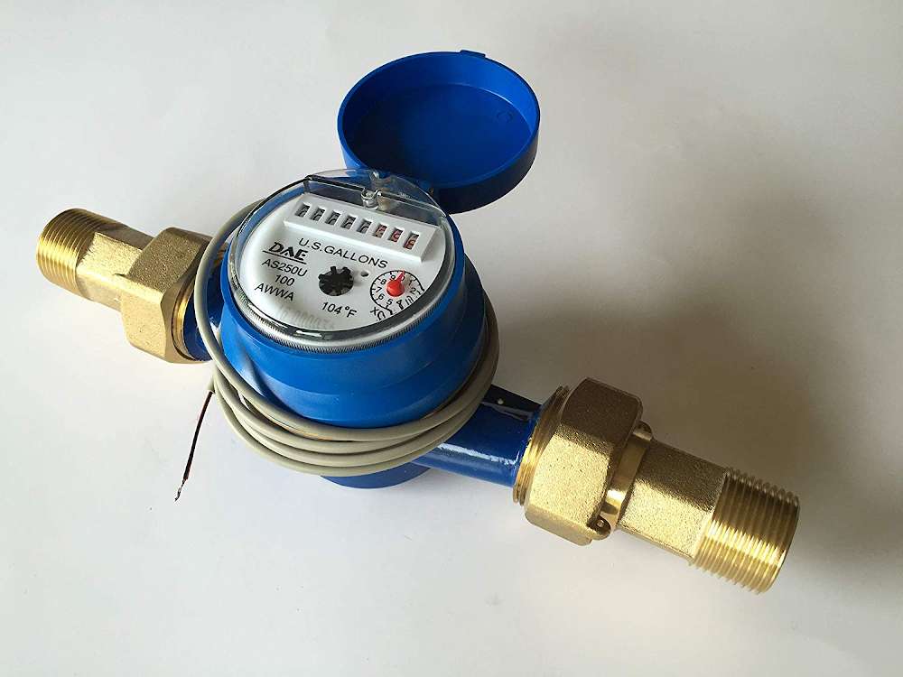 DAE AS250U-100P 1" Water Meter with Pulse Output, Measuring in Gallon + Coupling